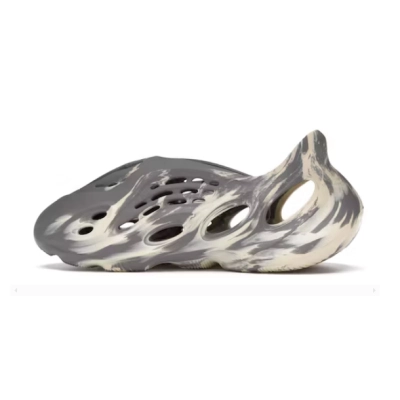 Adidas Yeezy Foam RNNR MXT Moon Gray GV7904