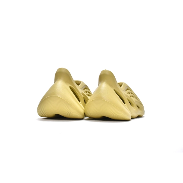 Adidas Yeezy Foam RNNR Sulfur GV6775