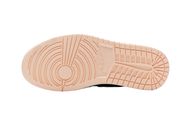 Jordan 1 Retro High Black Crimson Tint 555088-081