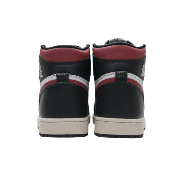 Jordan 1 Retro High Black Gym Red 555088-061 (XP Batch)