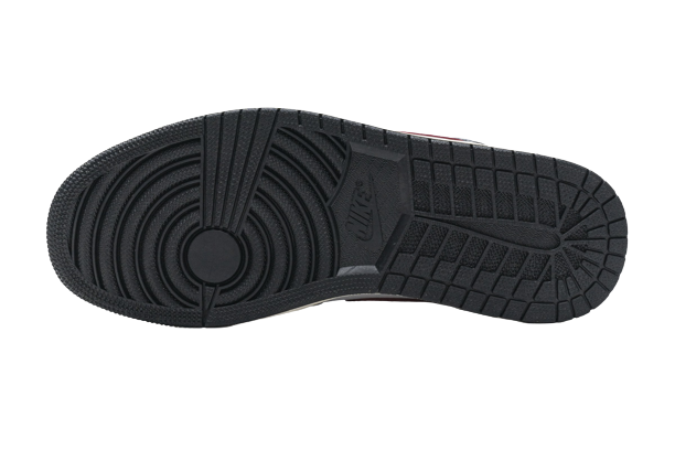 Jordan 1 Retro High Black Gym Red 555088-061