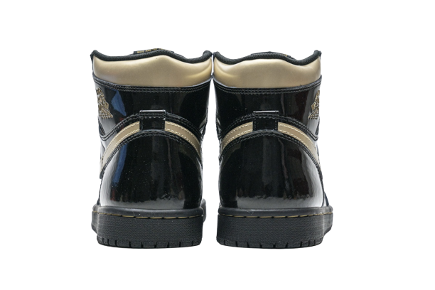 Jordan 1 Retro High Black Metallic Gold (2020) 555088-032