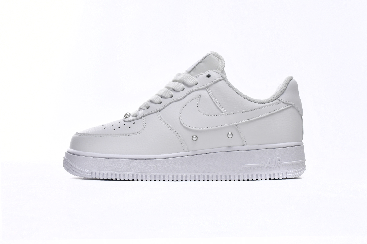 Nike Air Force 1 Low '07 SE Pearl White  DO0231-100