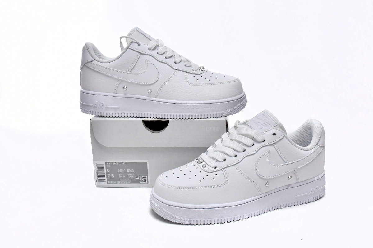 Nike Air Force 1 Low '07 SE Pearl White  DO0231-100