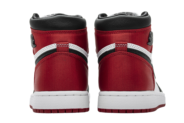 Jordan 1 Retro High Satin Black Toe CD0461-016