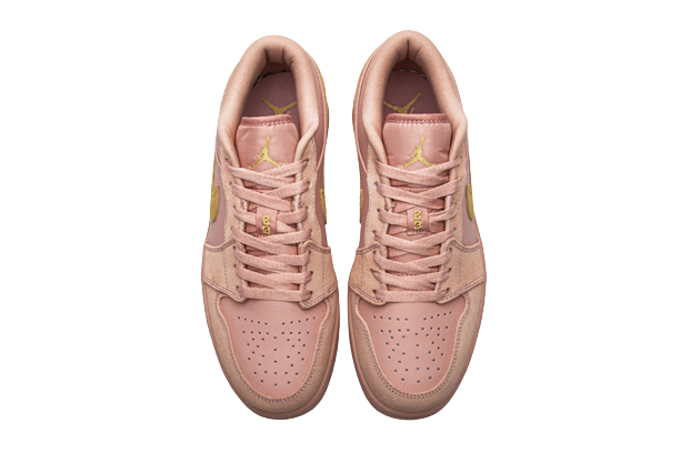 Jordan 1 Low Coral Stardust CJ9216-676