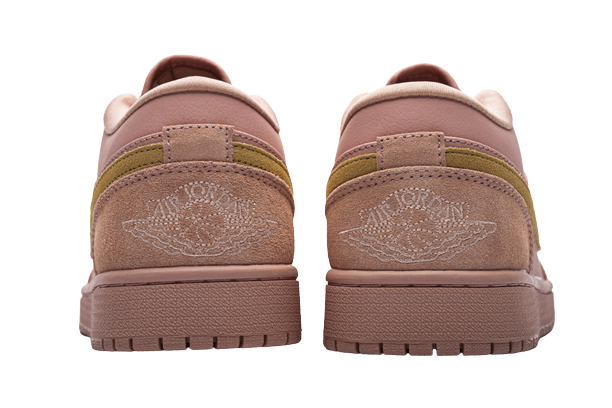 Jordan 1 Low Coral Stardust CJ9216-676