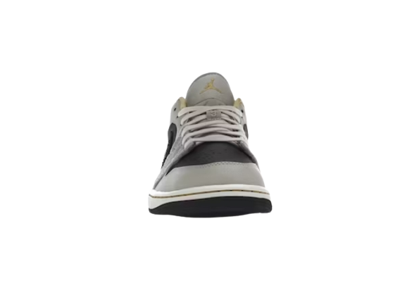 Jordan 1 Low Beaded Swoosh DV1762-001