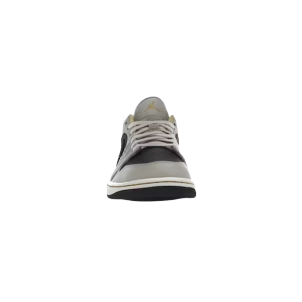 Jordan 1 Low Beaded Swoosh DV1762-001