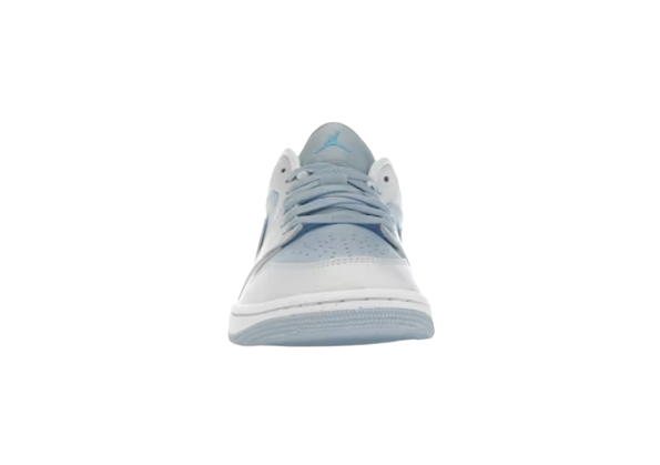 Jordan 1 Low SE Reverse Ice Blue  DV1299-104