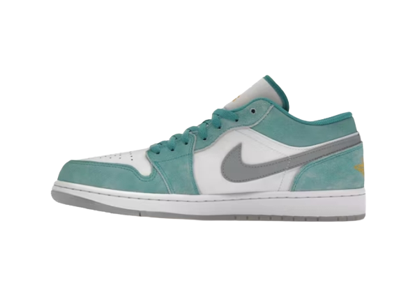 Jordan 1 Low SE New Emerald DN3705-301