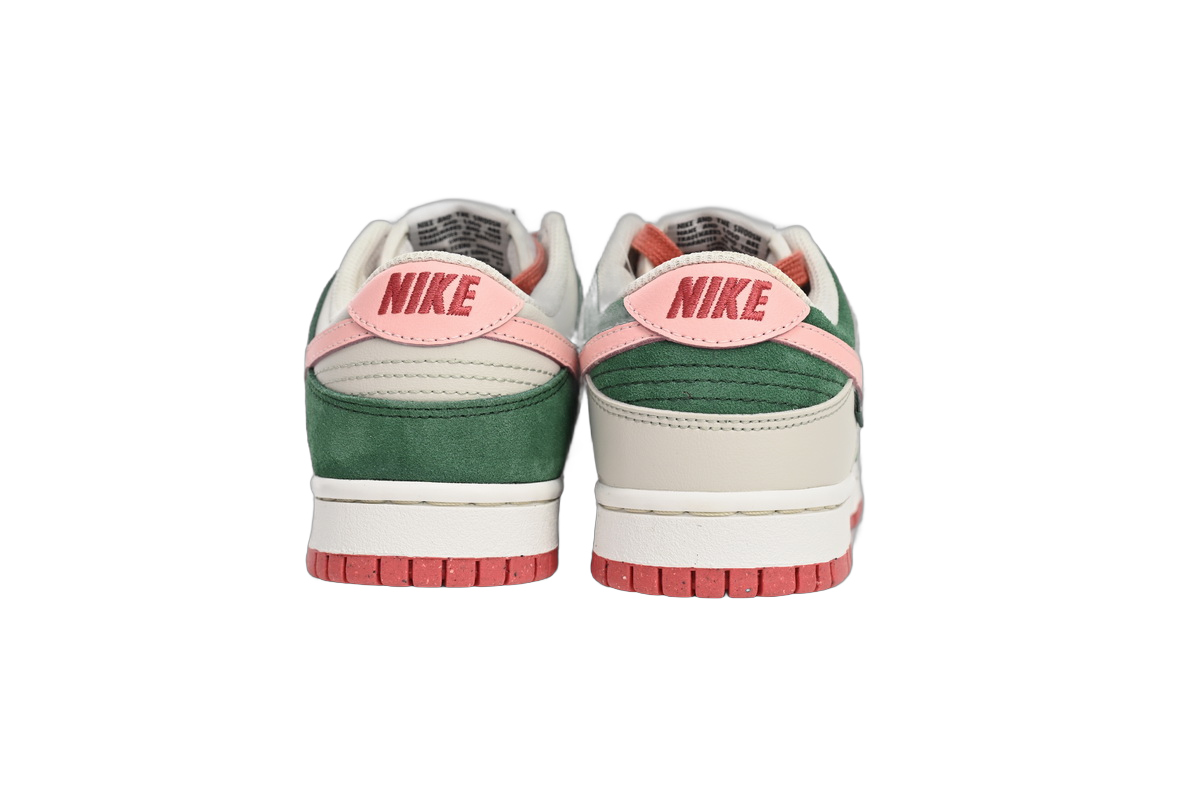 Nike Dunk Low SE All Petals United Fir Green FN8923-061 (LC Batch)
