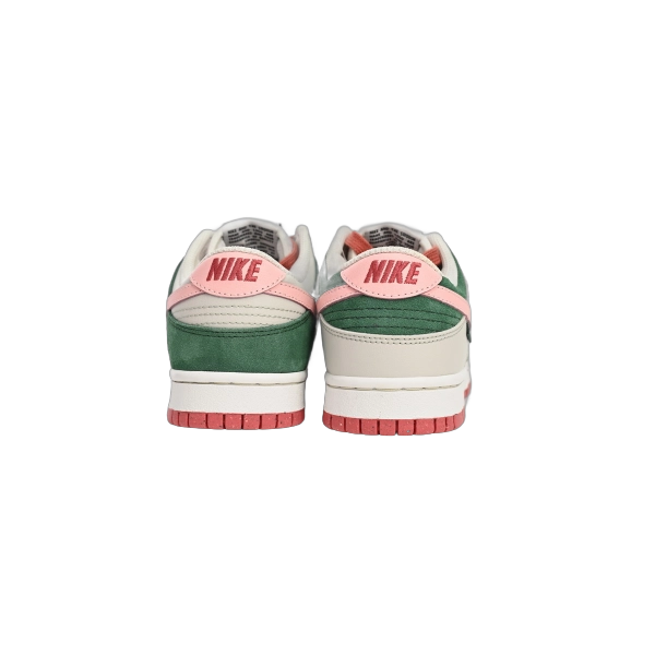 Nike Dunk Low SE All Petals United Fir Green FN8923-061 (LC Batch)