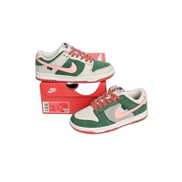 Nike Dunk Low SE All Petals United Fir Green FN8923-061 (LC Batch)