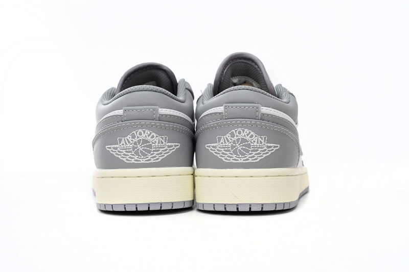 BoostMasterLin Air Jordan 1 Low Vintage Stealth Grey 553560-053