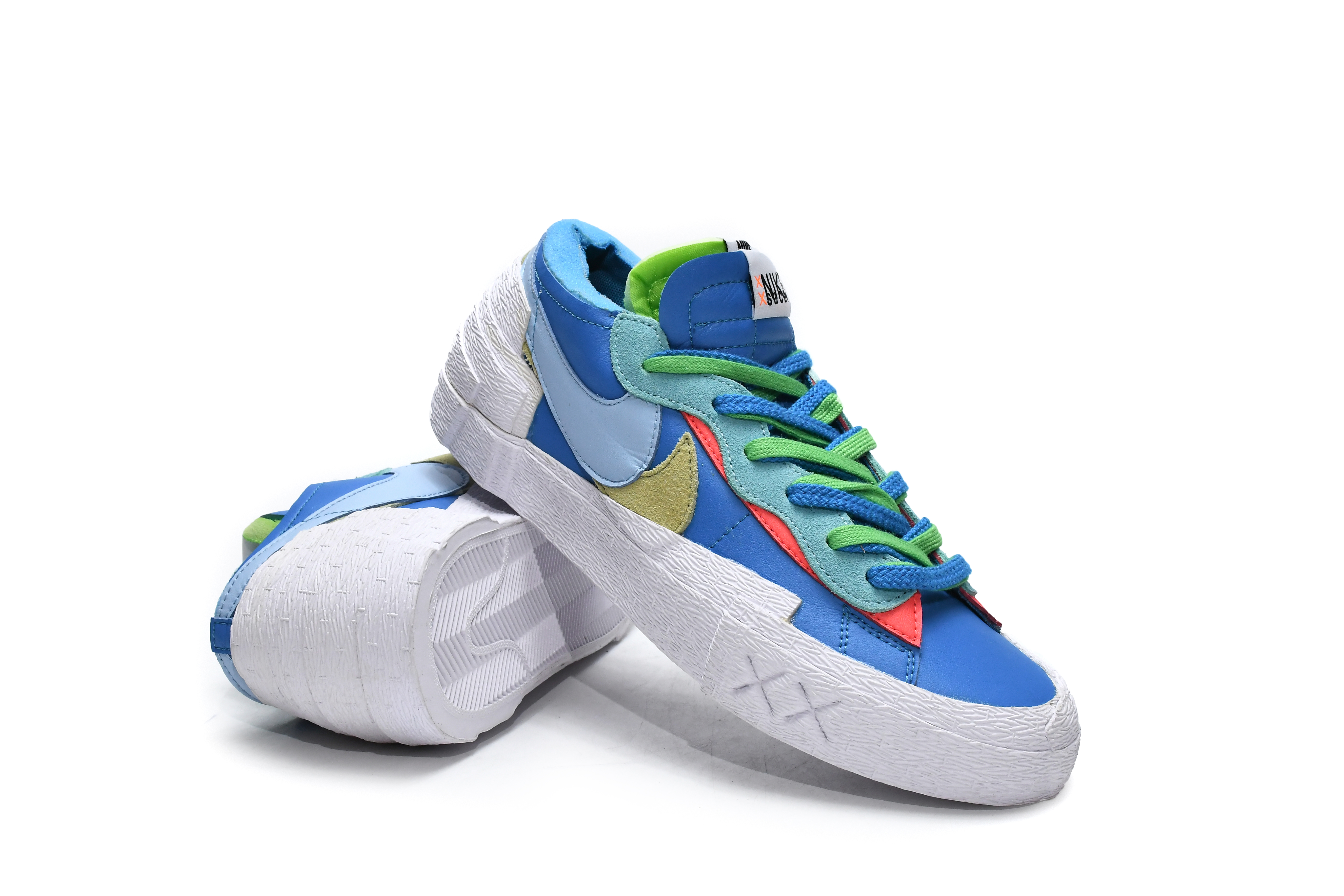 BoostMasterLin Blazer Low sacai KAWS Neptune Blue DM7901-400