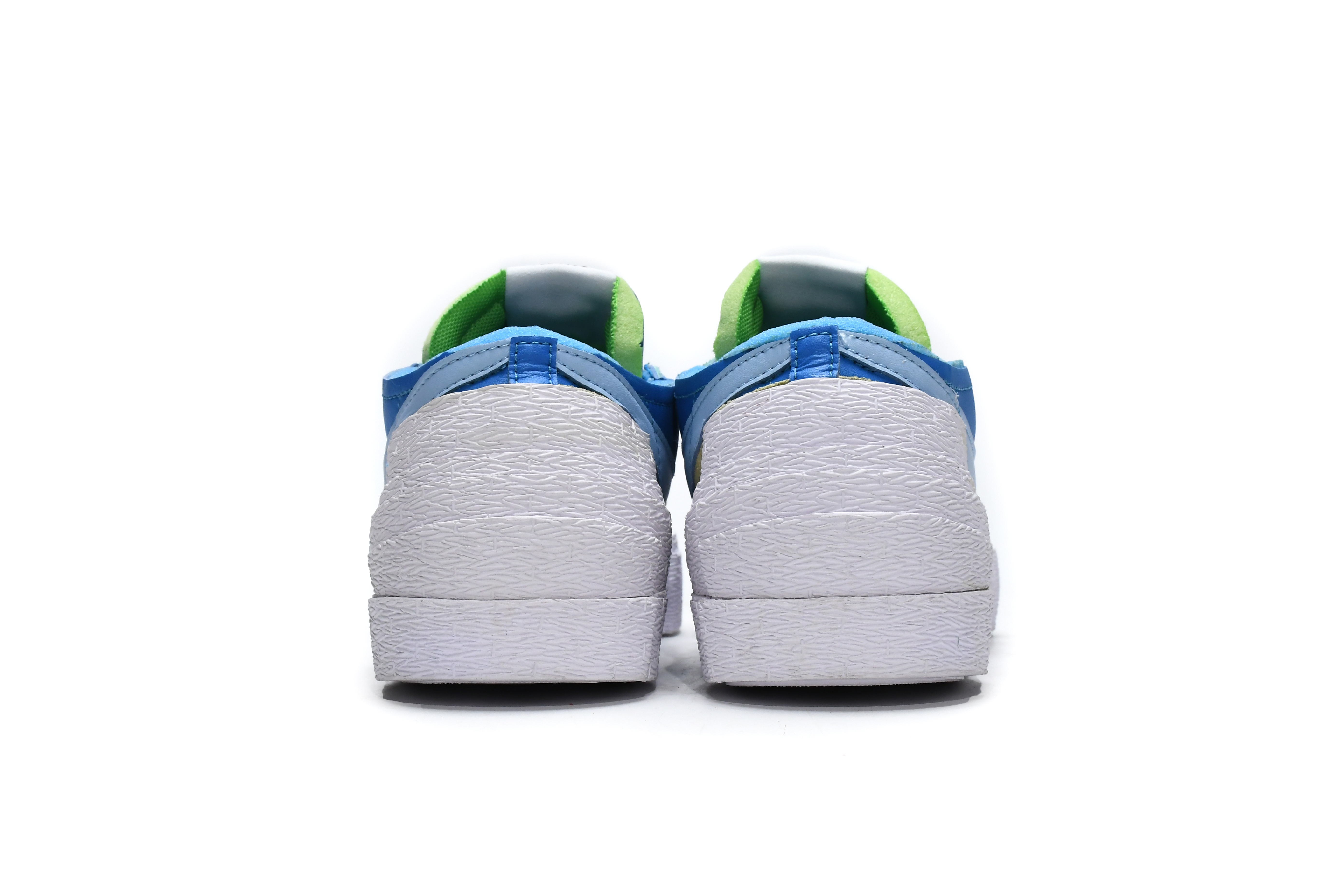 BoostMasterLin Blazer Low sacai KAWS Neptune Blue DM7901-400