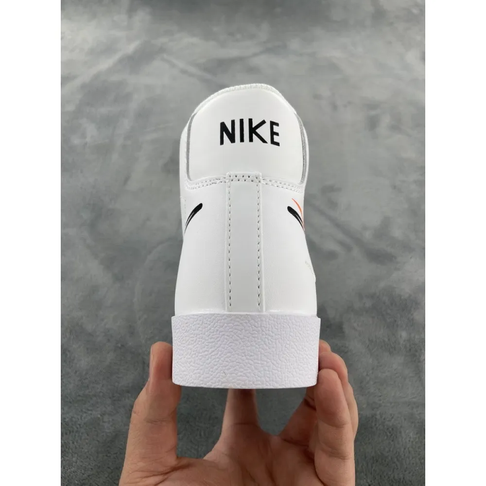 BoostMasterLin Blazer Mid 7 DN7996-100
