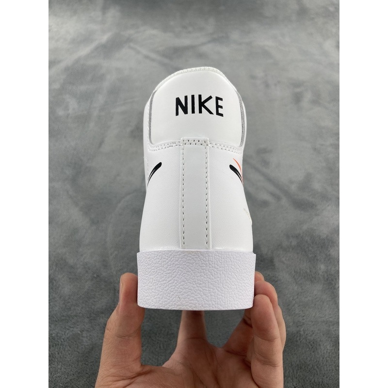 BoostMasterLin Blazer Mid 7 DN7996-100