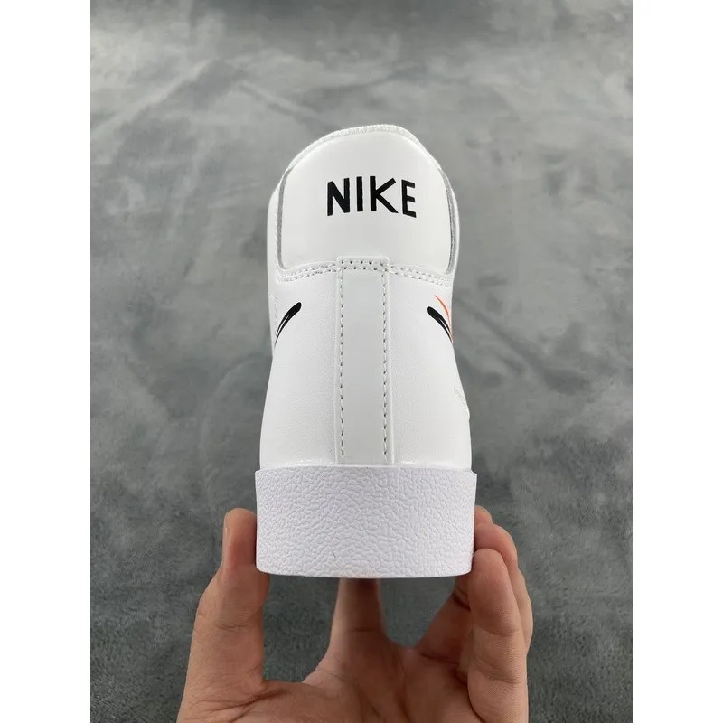 BoostMasterLin Blazer Mid 7 DN7996-100