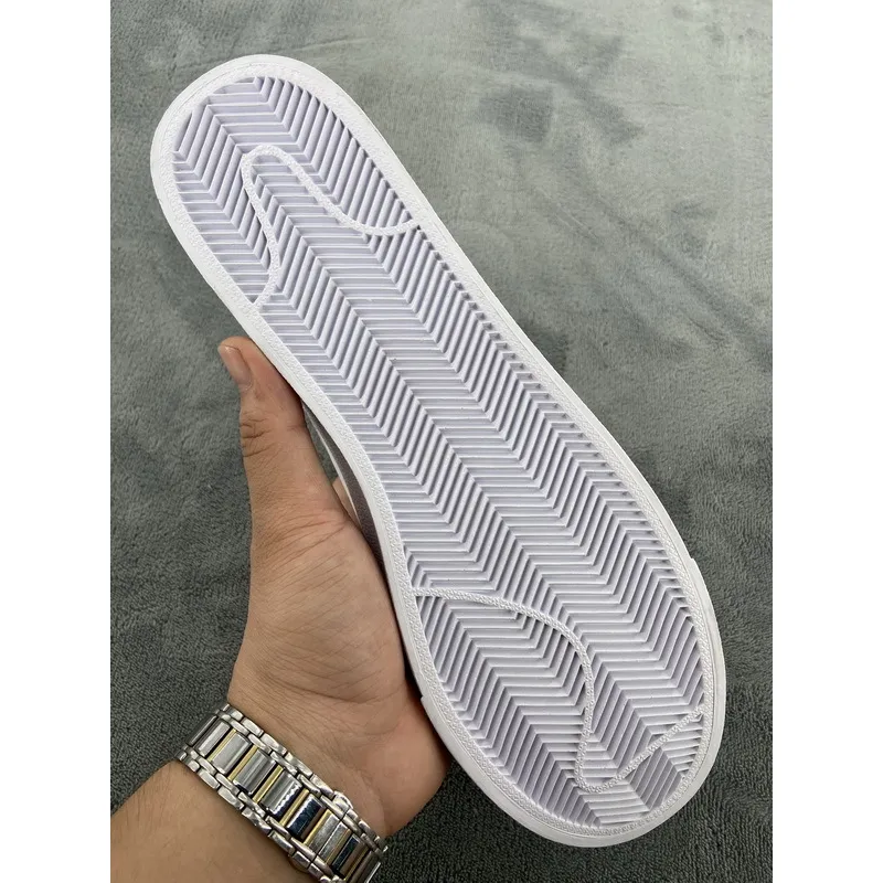 BoostMasterLin Blazer Mid 7 DN7996-100