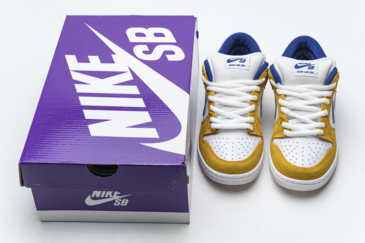 BoostMasterLin SB Dunk Low Laser Orange BQ6817-800