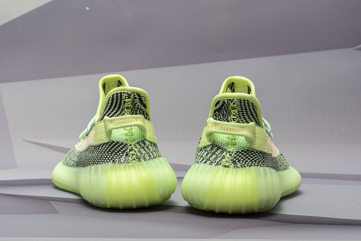 BoostMasterLin Yeezy Boost 350 V2 Yeezreel (Reflective) FX4130