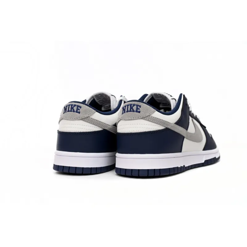 OG Dunk Low Summit White Midnight Navy FD9749-400