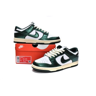 OG Dunk Low Vintage Green DQ8580-100 02