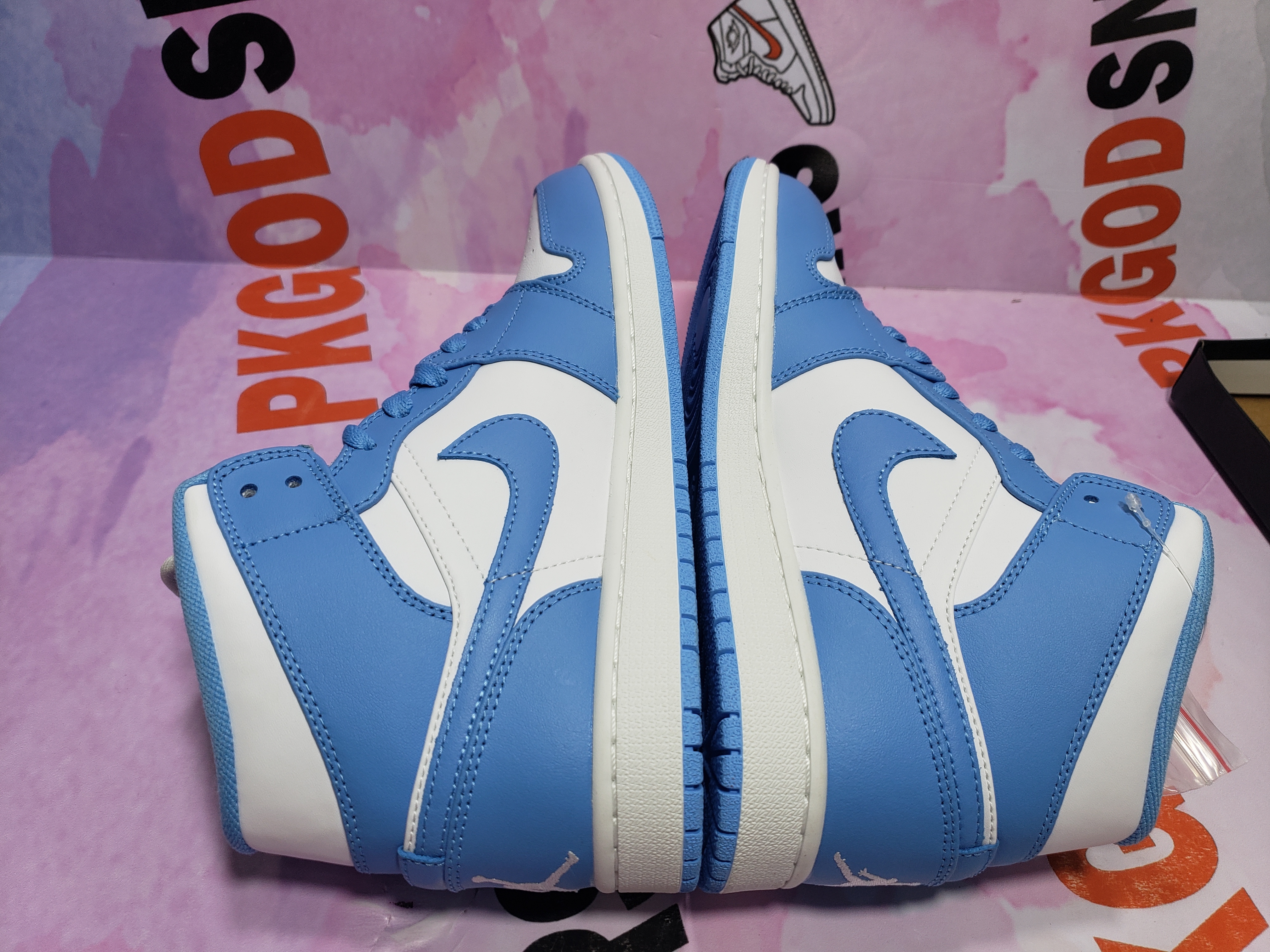 og Jordan 1 Retro Mid UNC 575441-117