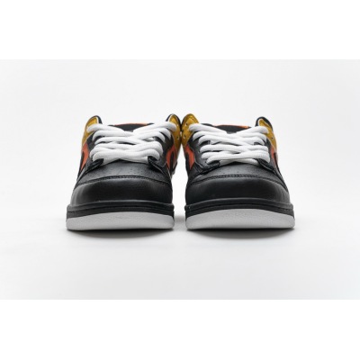 og SB Dunk Low  Raygun 304292-803 02