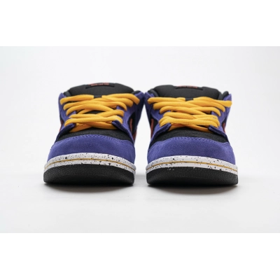 og SB Dunk Low ACG Terra BQ6817-008 02