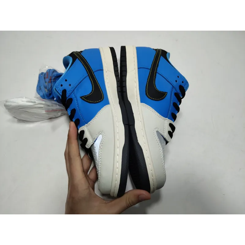 og SB Dunk Low Instant Skateboards CZ5128-400
