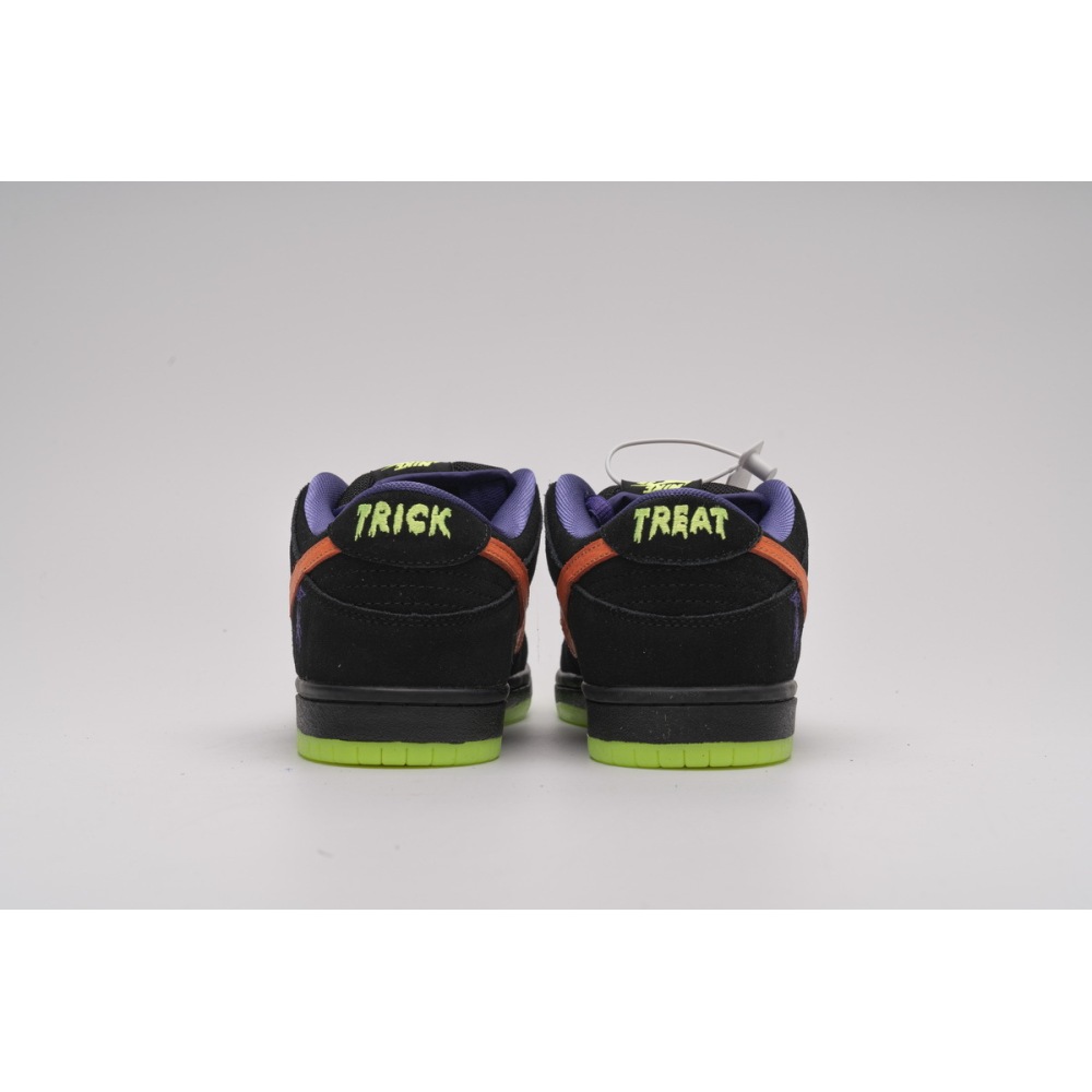 og SB Dunk Low Night of Mischief Halloween BQ6817-006