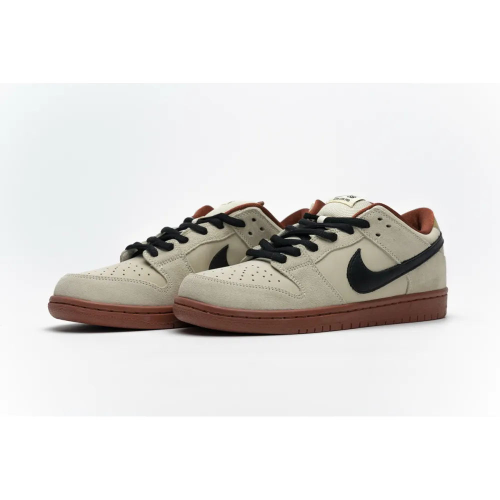 og SB Dunk Low Pro Hennessy BQ6817-100 ,