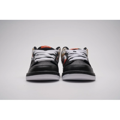 og SB Dunk Low Raygun Tie-Dye Black BQ6832-001 02