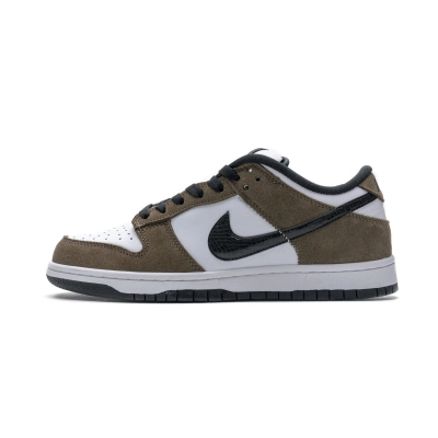 og SB Dunk Low White Black Trail End Brown 304292-102 01