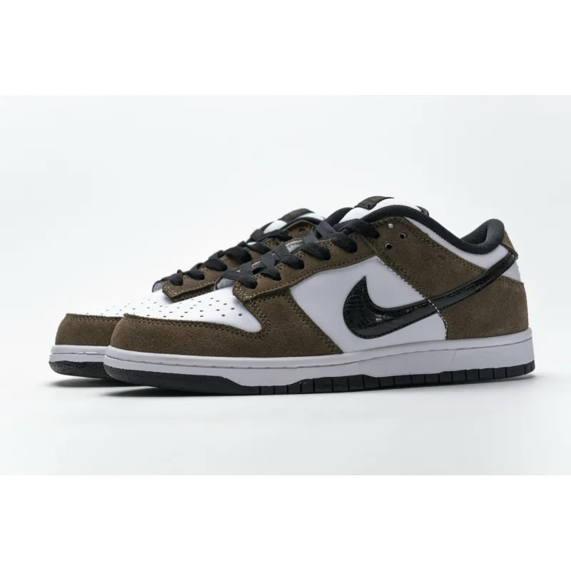 og SB Dunk Low White Black Trail End Brown 304292-102