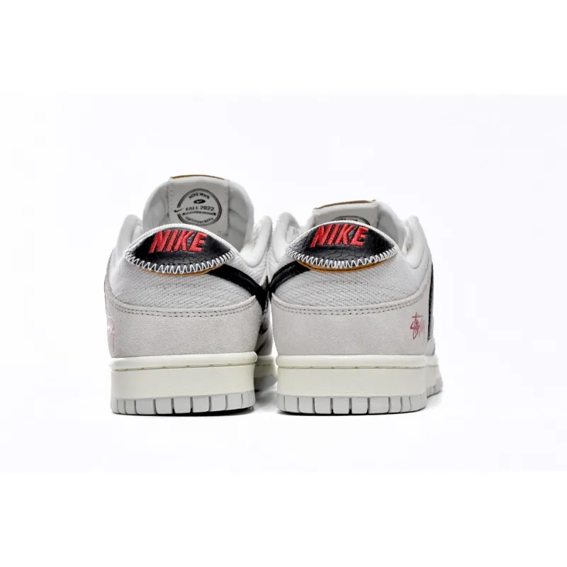 OG Stussy x SB Dunk Low DD9776-068
