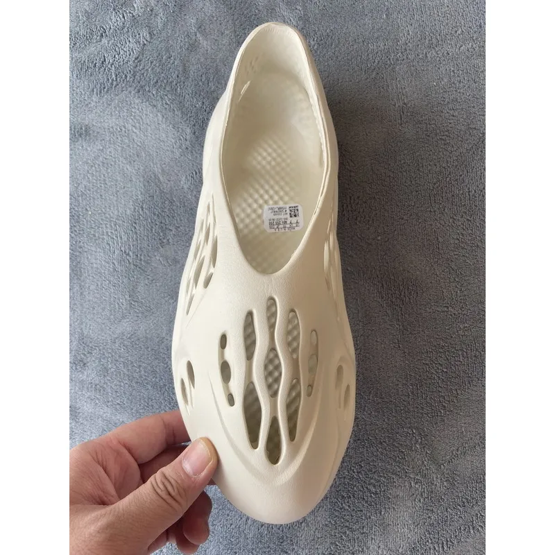 og Yeezy Foam RNNR Ararat G55486
