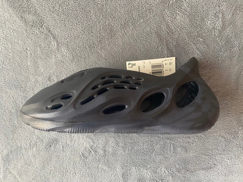 og Yeezy Foam RNNR Mineral Blue GV7903