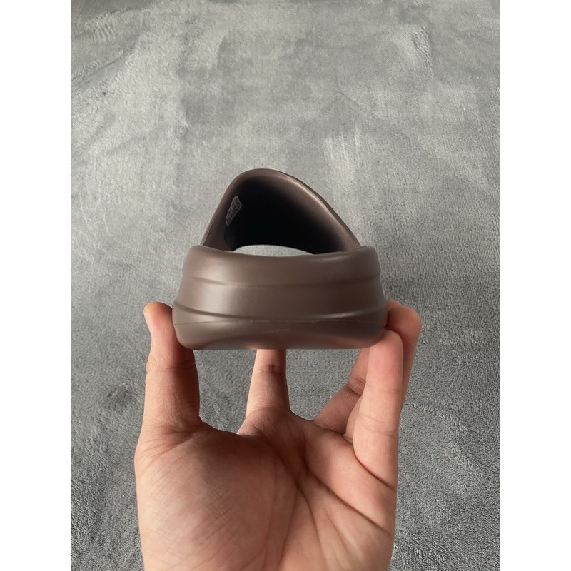og Yeezy Slide Soot GX6141