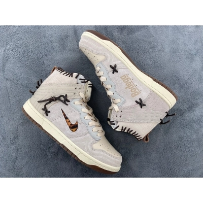 PKGoden Bodega x Dunk High 'Friends &amp; Family' CZ8125-100 02