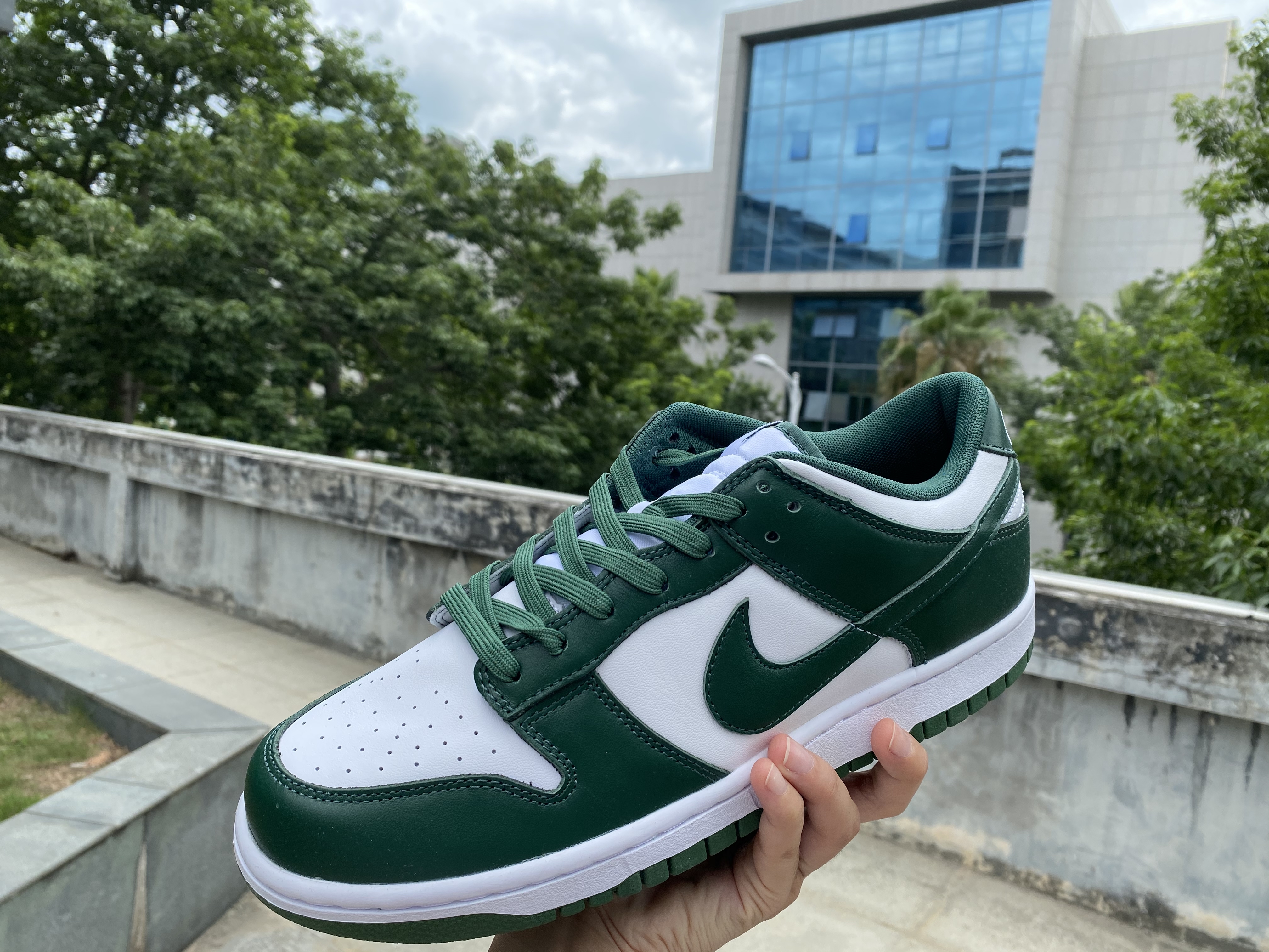 PKGoden Dunk Low Michigan State DD1391-101