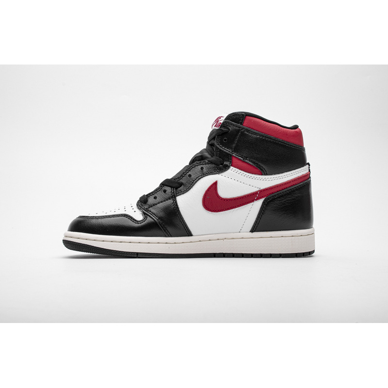 PKGoden Jordan 1 Retro High Black Gym Red 555088-061
