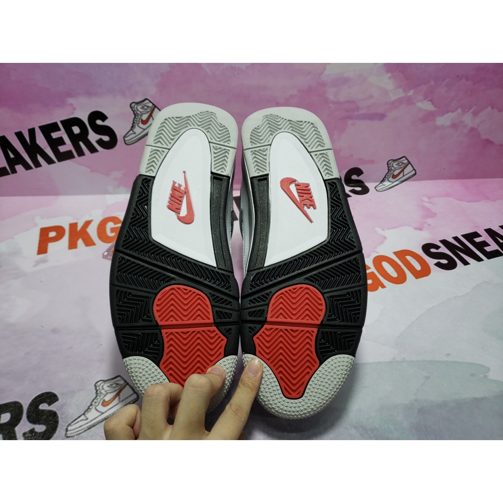 🖤50% OFF🖤  Jordan 4 Retro White Cement (2016) 840606-192