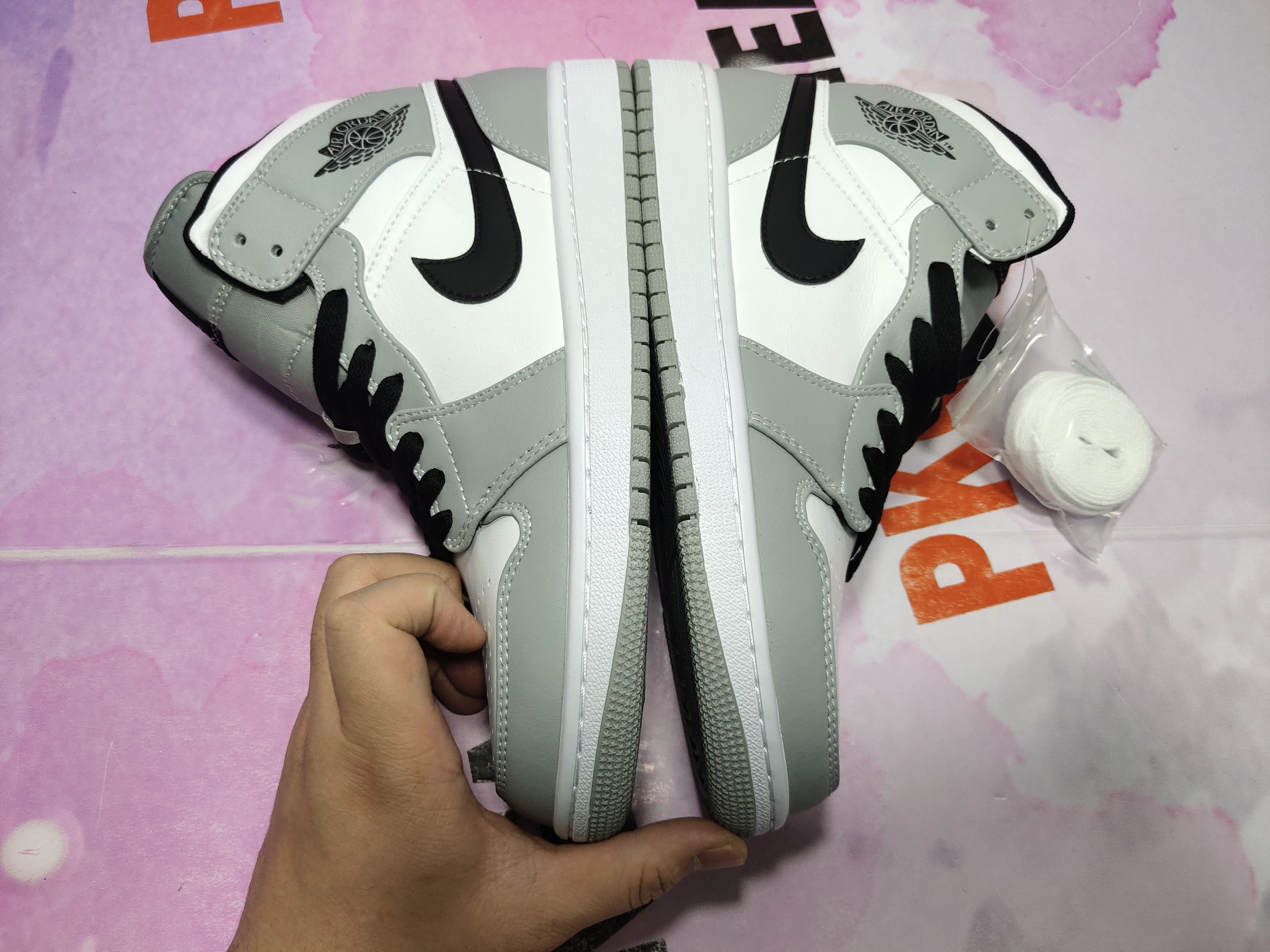 og Jordan 1 Mid Light Smoke Grey 554724-092