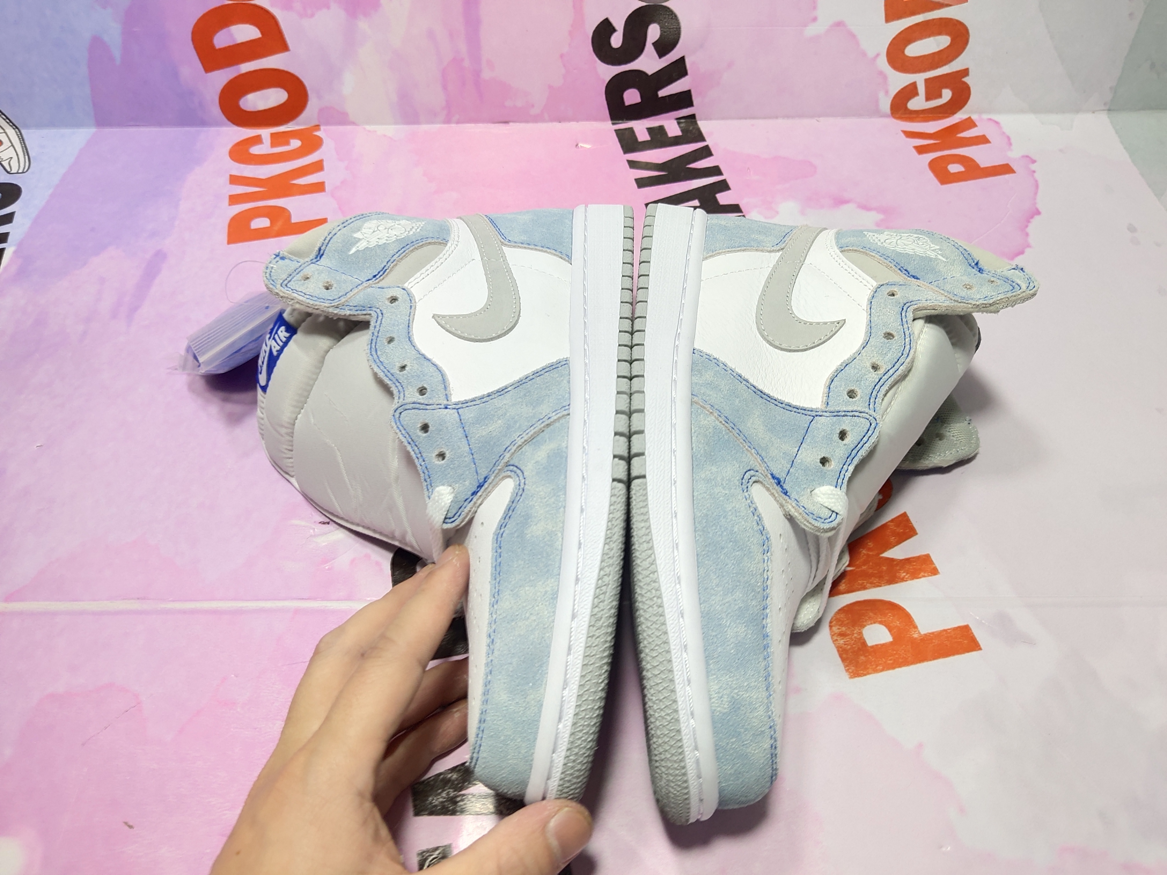 PKGoden Jordan 1 Retro High Hyper Royal 555088-402