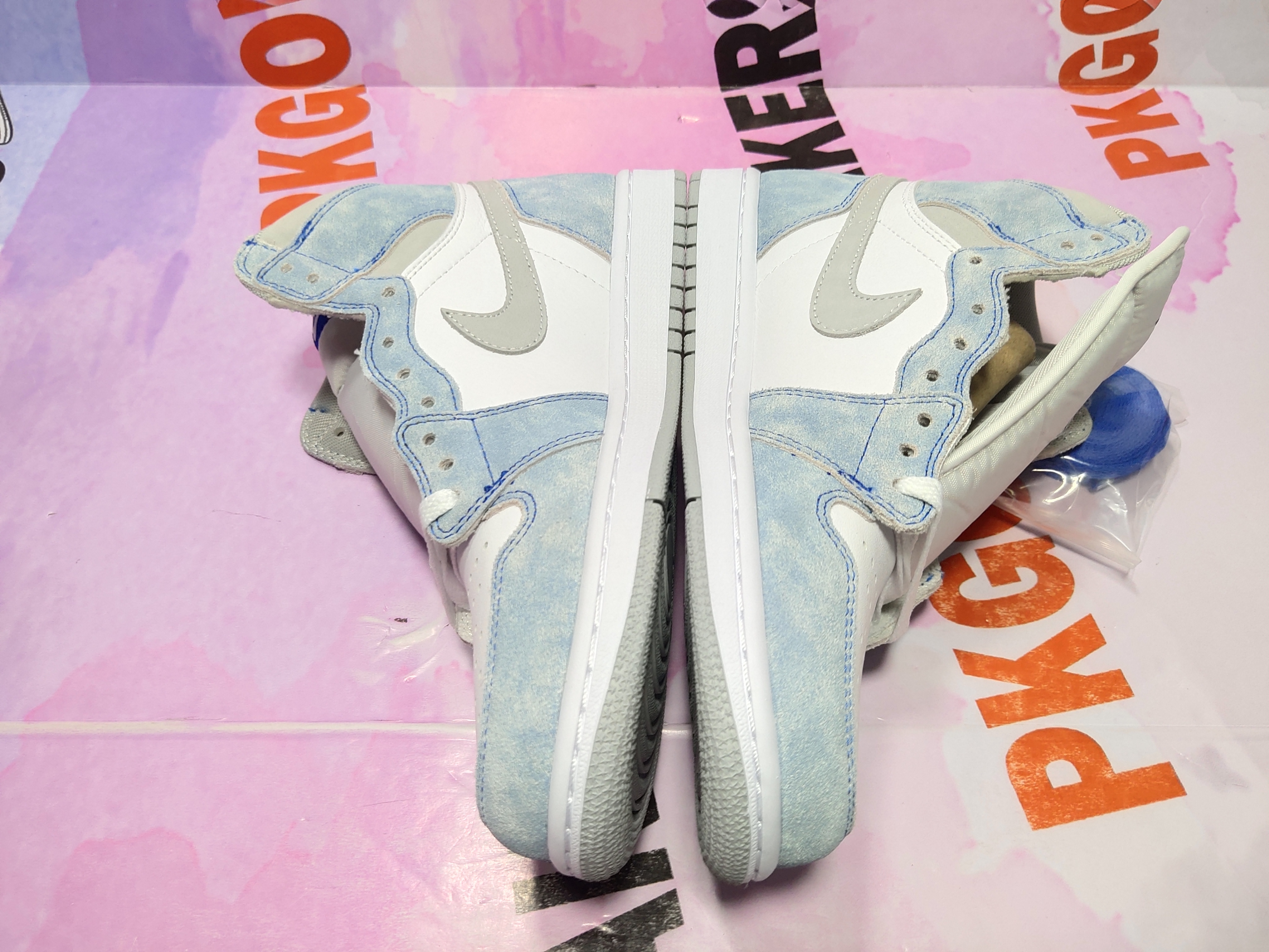 PKGoden Jordan 1 Retro High Hyper Royal 555088-402