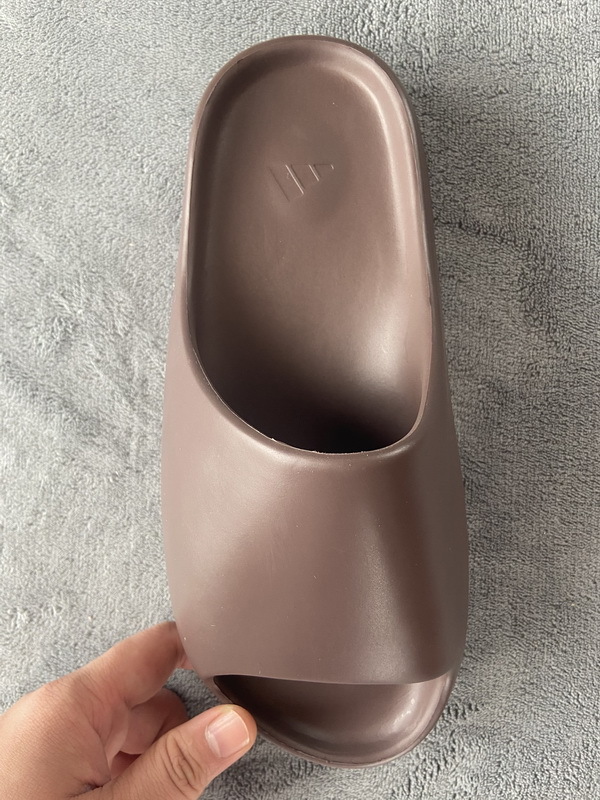 og Yeezy Slide Soot GX6141